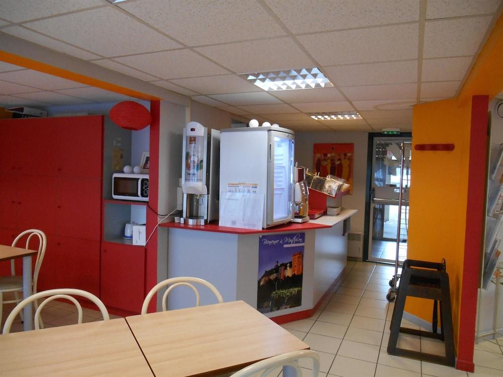 Premiere Classe Montlucon Saint Victor Exteriör bild