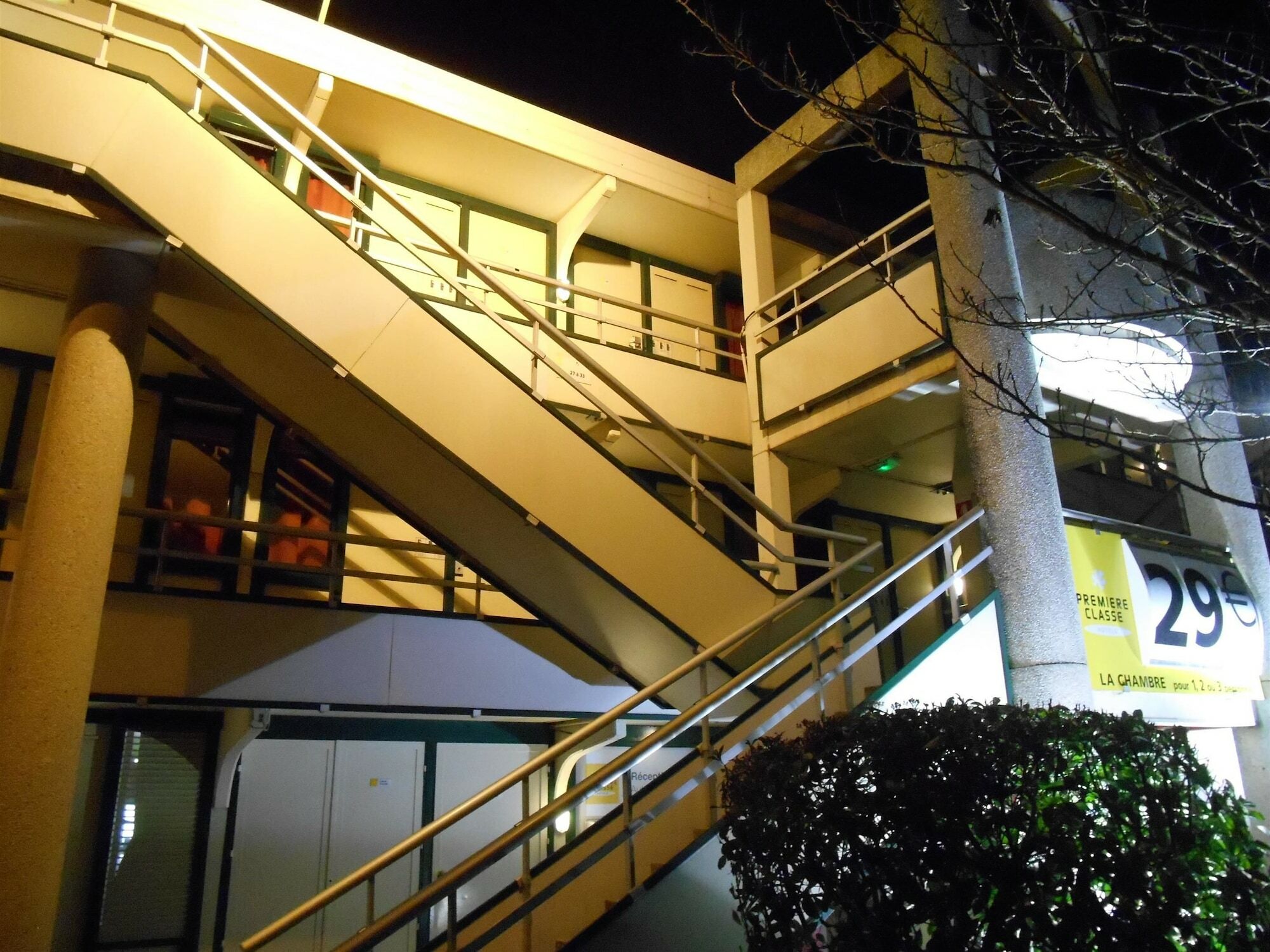 Premiere Classe Montlucon Saint Victor Exteriör bild